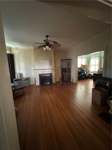 544 E 2nd Ave, Tarentum, PA 15084