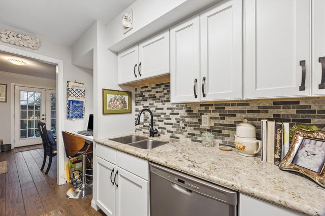 444 N Post Oak Lane, Houston, TX 77024