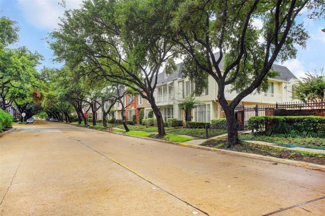 444 N Post Oak Lane, Houston, TX 77024