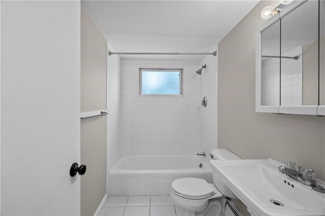 50 Carnation Street 6, Pawtucket, RI 02860