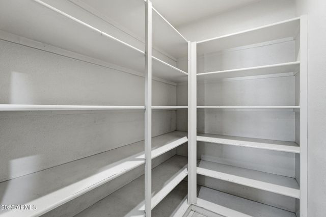 602 E CARVER Road, Tempe, AZ 85284