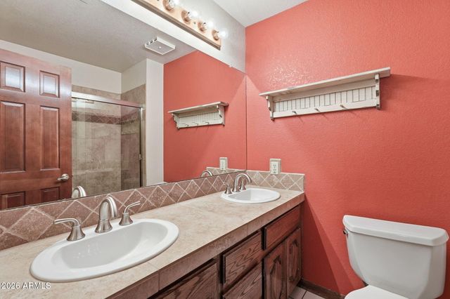 602 E CARVER Road, Tempe, AZ 85284