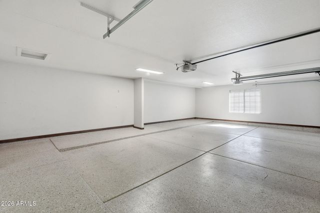 602 E CARVER Road, Tempe, AZ 85284