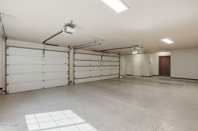 602 E CARVER Road, Tempe, AZ 85284