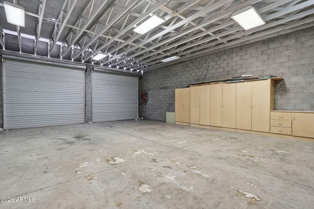 602 E CARVER Road, Tempe, AZ 85284