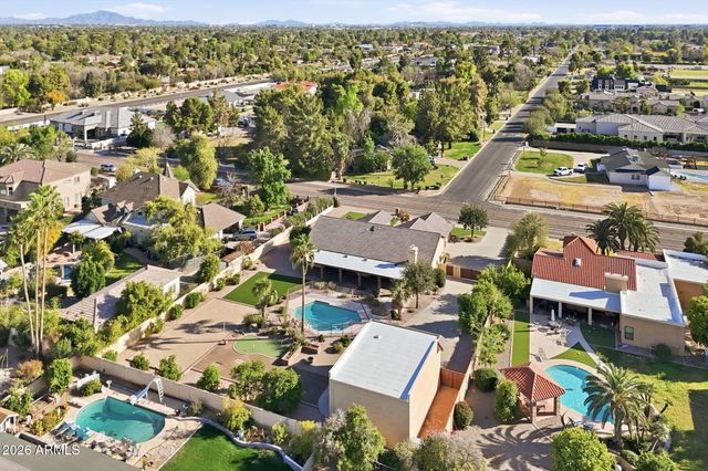 602 E CARVER Road, Tempe, AZ 85284