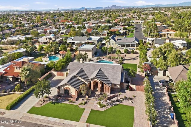 602 E CARVER Road, Tempe, AZ 85284