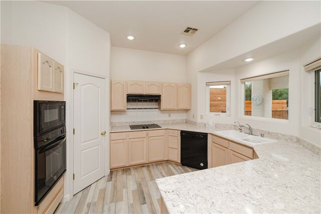 2098 Pawnee Drive, Kingman, AZ 86401