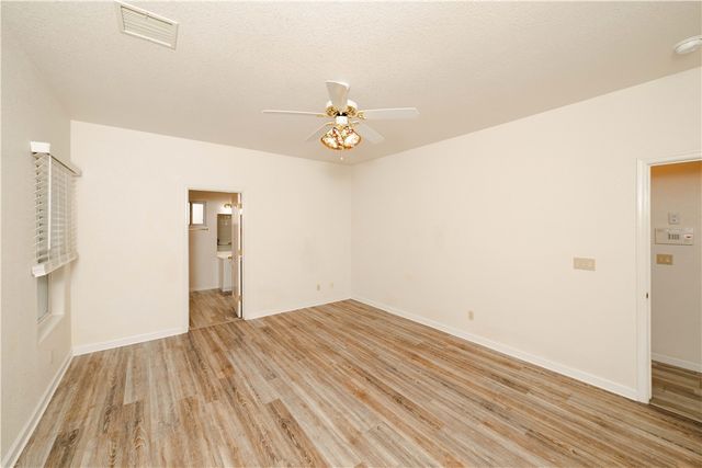 2098 Pawnee Drive, Kingman, AZ 86401