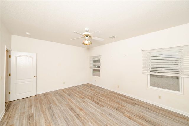 2098 Pawnee Drive, Kingman, AZ 86401