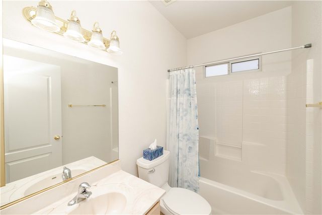 2098 Pawnee Drive, Kingman, AZ 86401