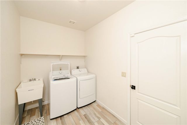 2098 Pawnee Drive, Kingman, AZ 86401