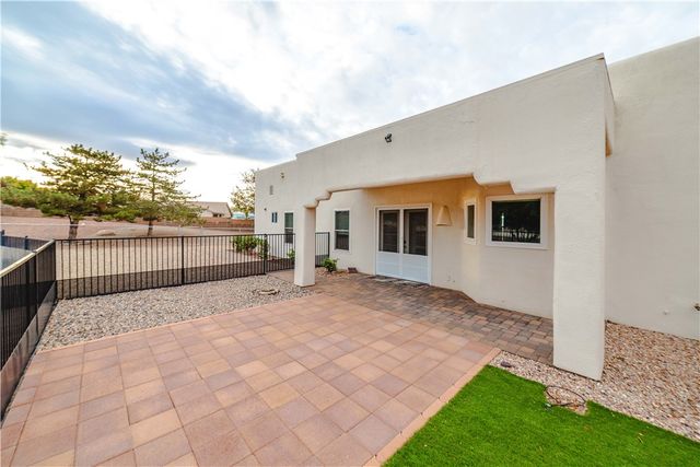 2098 Pawnee Drive, Kingman, AZ 86401