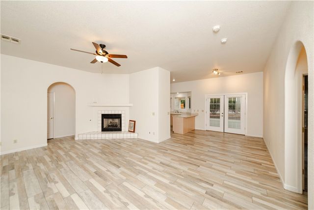 2098 Pawnee Drive, Kingman, AZ 86401