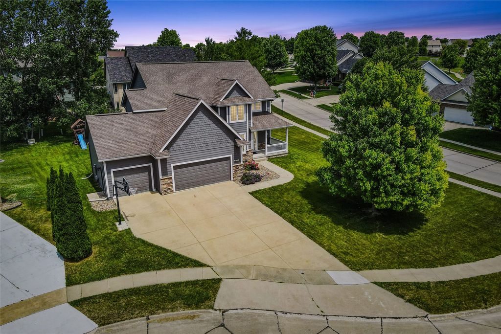 4108 158th Circle, Urbandale, IA 50323