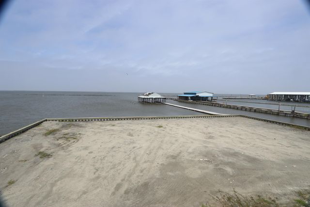 167 Pete's Wharf, Grand Isle, LA 70358