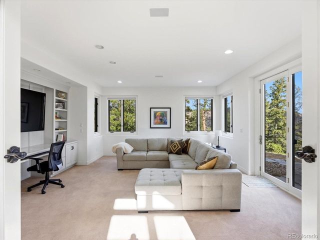 290 Skyhill Dr, Evergreen, CO 80439