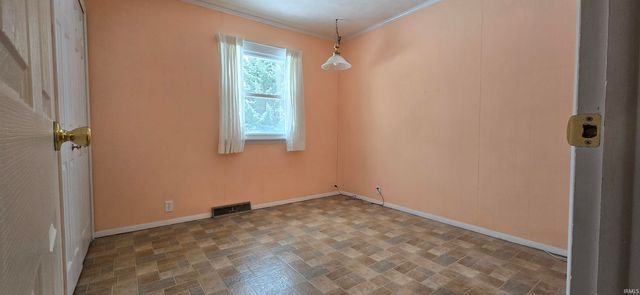 10942 N Ogden Road, North Manchester, IN 46962