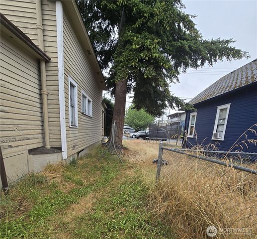 5426 S Lawrence Street, Tacoma, WA 98409