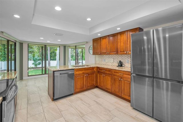 2486 INDIAN TRAIL E, Palm Harbor, FL 34683