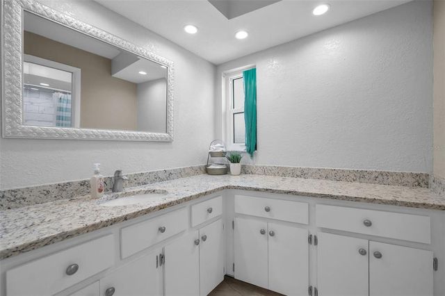 2486 INDIAN TRAIL E, Palm Harbor, FL 34683