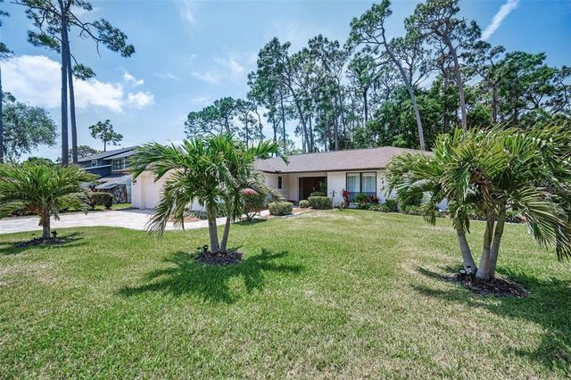 2486 INDIAN TRAIL E, Palm Harbor, FL 34683