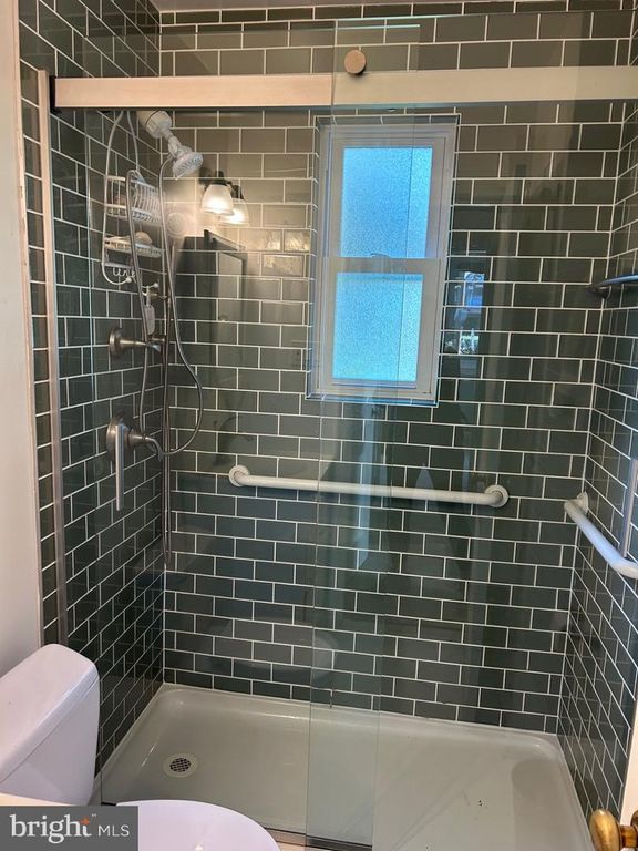 5910 SONOMA RD, Bethesda, MD 20817