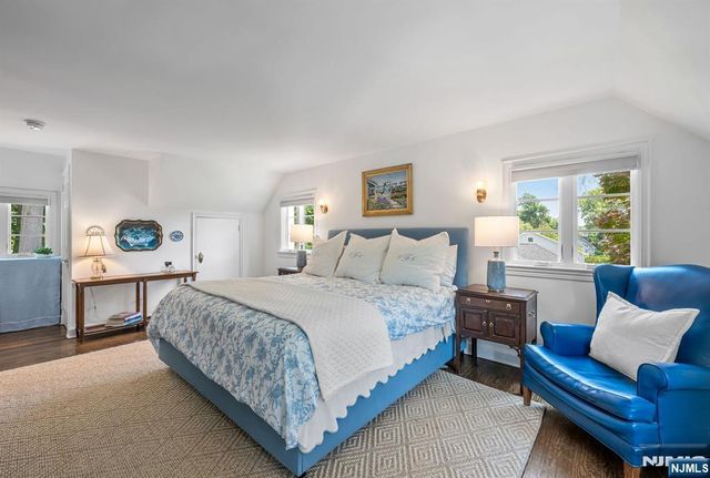 101 Ardmore Road, Ho-ho-kus, NJ 07423