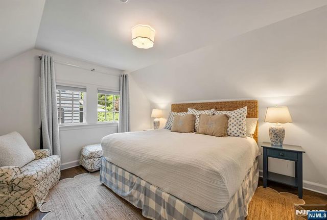 101 Ardmore Road, Ho-ho-kus, NJ 07423