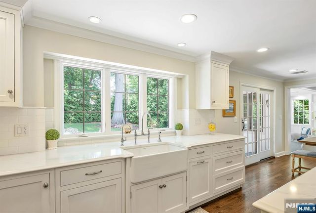 101 Ardmore Road, Ho-ho-kus, NJ 07423