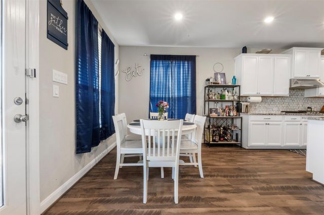 2027 Clearwater Grove Lane, Pearland, TX 77089