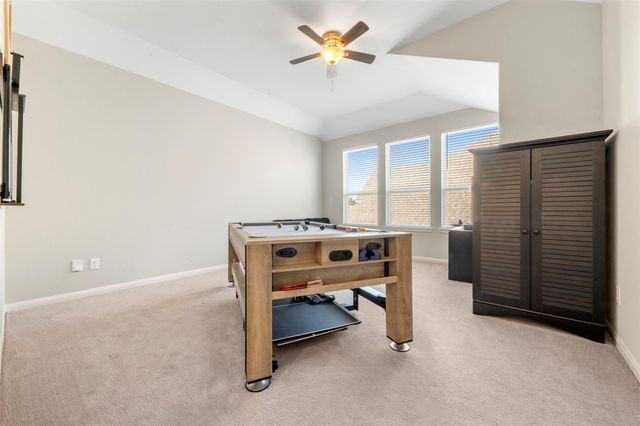 2027 Clearwater Grove Lane, Pearland, TX 77089