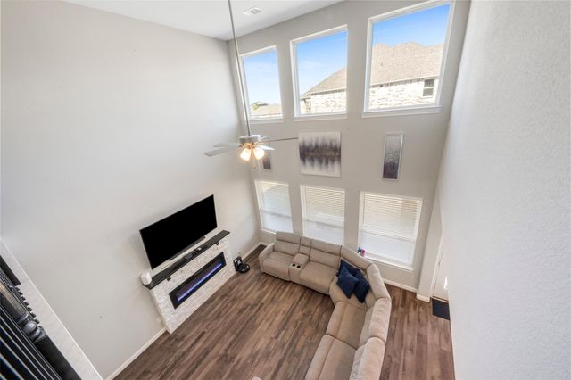 2027 Clearwater Grove Lane, Pearland, TX 77089