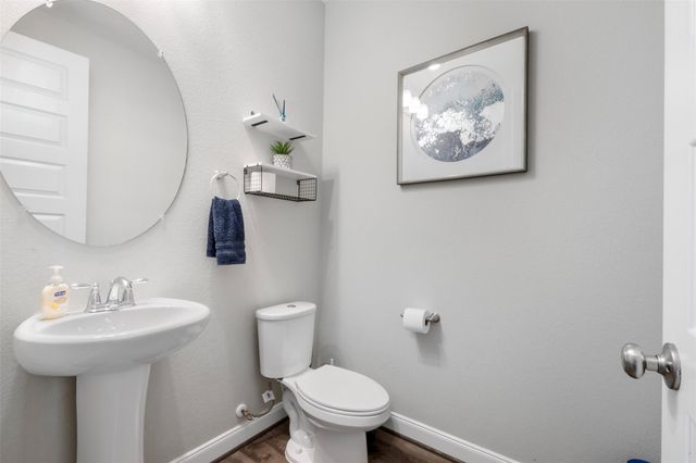 2027 Clearwater Grove Lane, Pearland, TX 77089