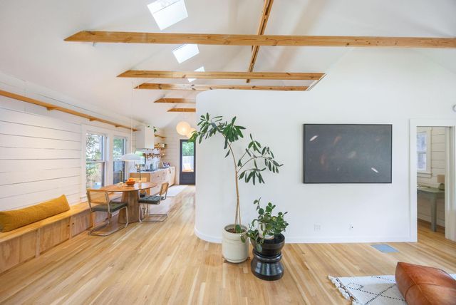 810 Keasbey ST, Austin, TX 78751