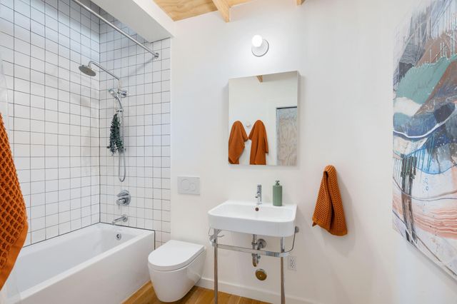 810 Keasbey ST, Austin, TX 78751