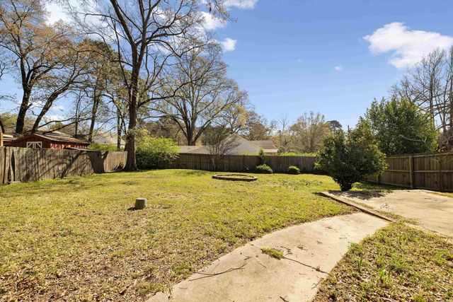 305 N East Street, Benton, AR 72019