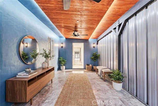 15752 Cobalt Street, Sylmar (los Angeles), CA 91342