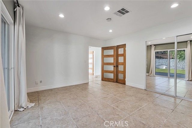 15752 Cobalt Street, Sylmar (los Angeles), CA 91342