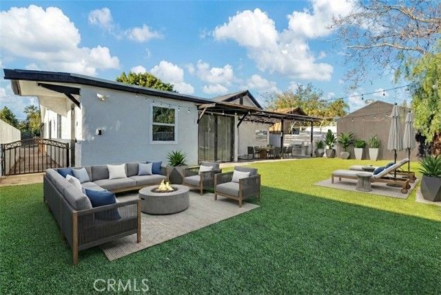 15752 Cobalt Street, Sylmar (los Angeles), CA 91342