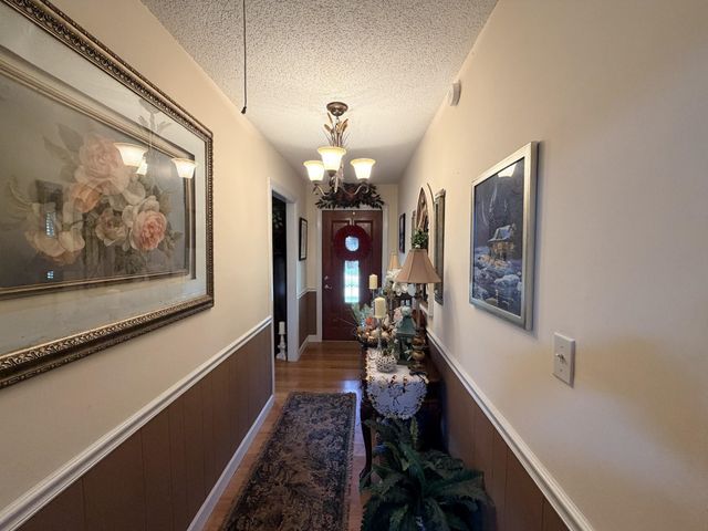 2890 NANCE BEND RD, Clifton, TN 38425