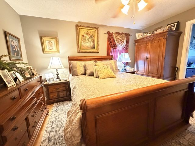 2890 NANCE BEND RD, Clifton, TN 38425