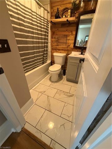 2197 Blackberry Road, Thomasville, NC 27360