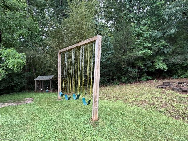 2197 Blackberry Road, Thomasville, NC 27360