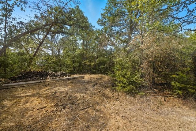 4706 County Road 415, Somerville, TX 77879