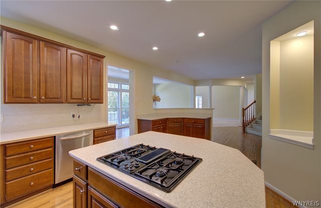 6225 Country Walk Court, Clarence, NY 14032