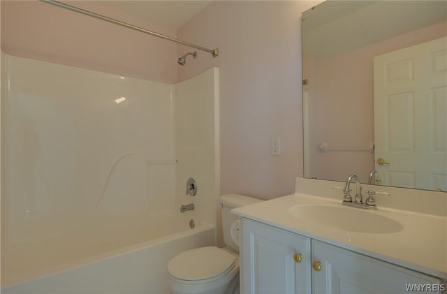 6225 Country Walk Court, Clarence, NY 14032