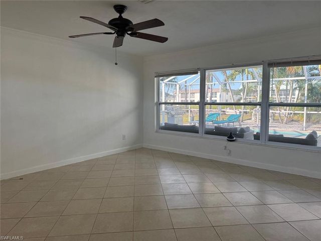 5207 Willow CT, Cape Coral, FL 33904