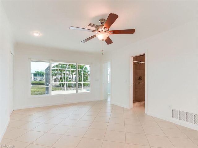5207 Willow CT, Cape Coral, FL 33904