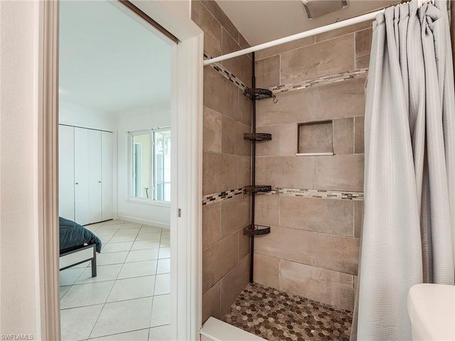 5207 Willow CT, Cape Coral, FL 33904